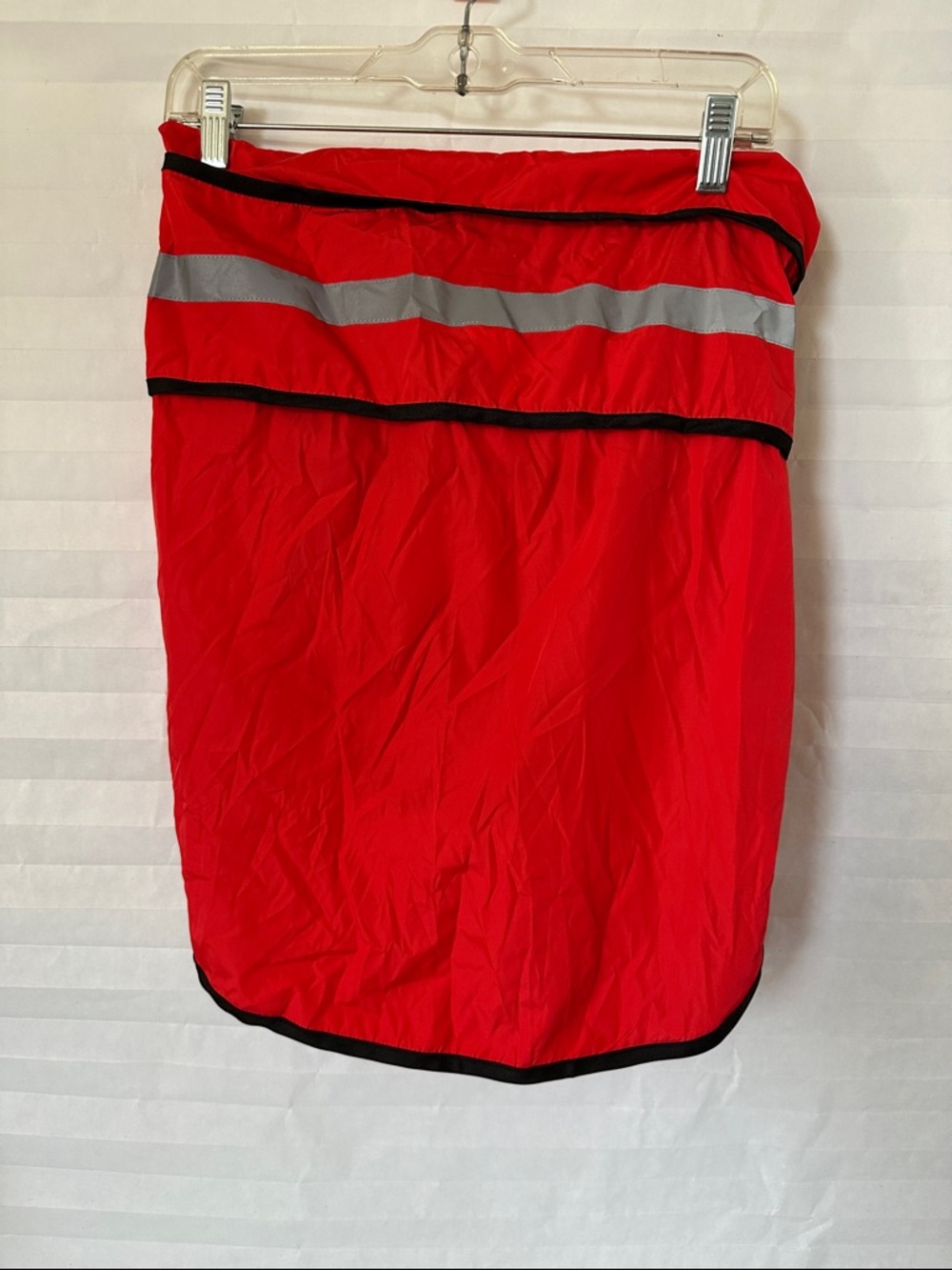 Dog Raincoat Size XL – Waterproof Pet Jacket w/ Hood & Adjustable Fit for Large